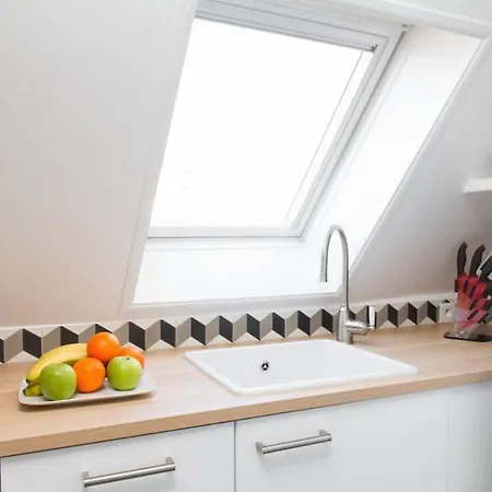 Private - Central - City Views Appartement Parijs
