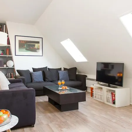 Private - Central - City Views Appartement